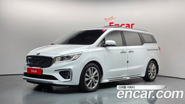 Kia Canival 2019 — photo 1