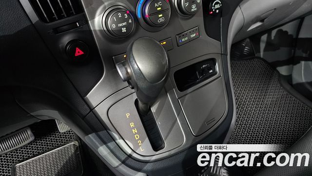 Hyundai Starex 2014 — photo 9