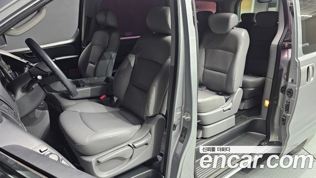 Hyundai Starex 2014 — photo 10