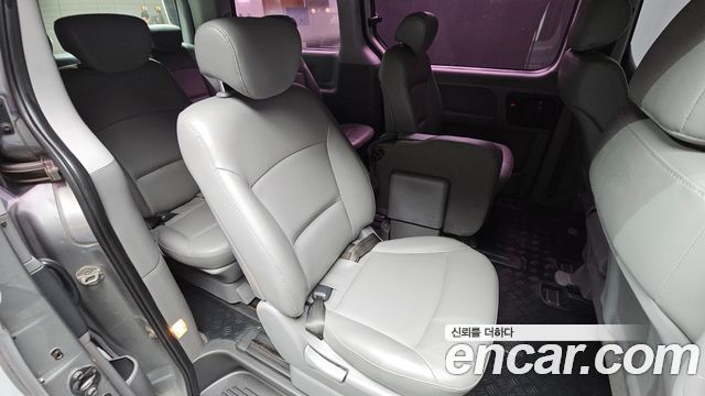 Hyundai Starex 2014 — photo 11
