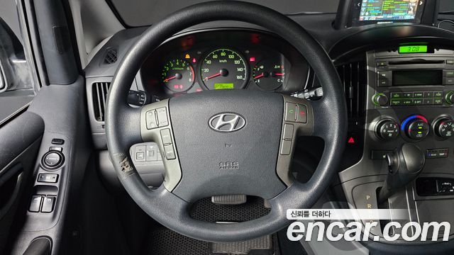 Hyundai Starex 2014 — photo 14