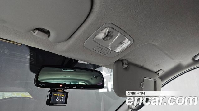 Hyundai Starex 2014 — photo 18