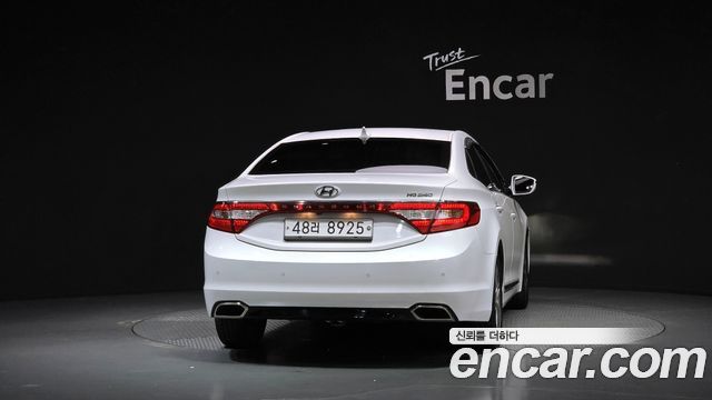 Hyundai Grandeur 2016 — photo 4