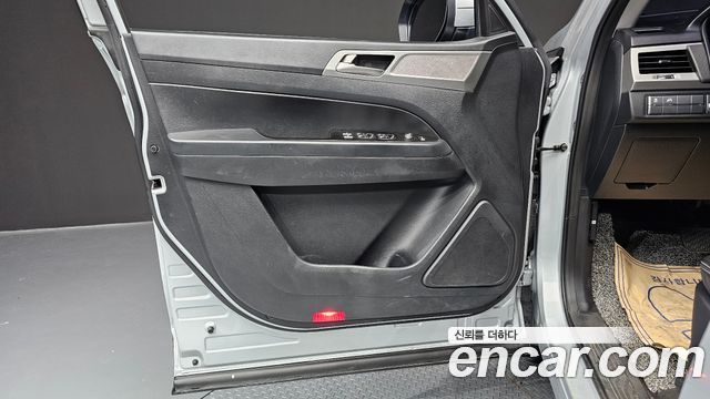 KG Mobility Rexton 2019 — photo 14