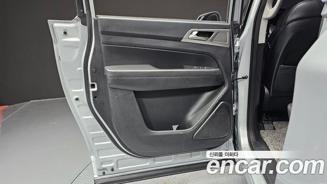 KG Mobility Rexton 2019 — photo 15