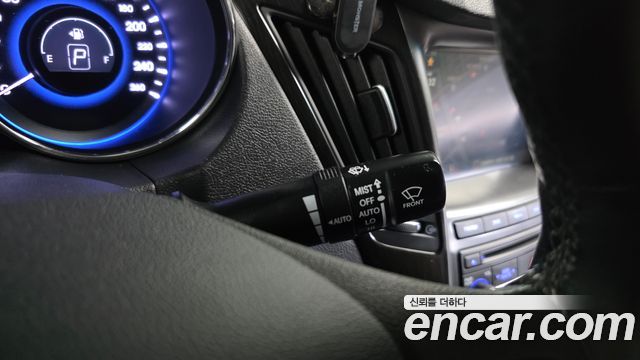 Hyundai Sonata 2014 — photo 17