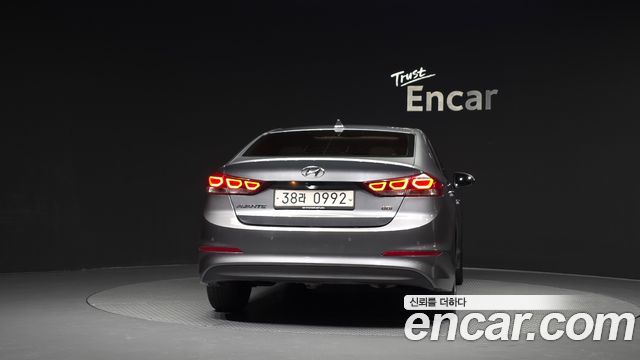 Hyundai AVANTE 2016 — photo 4
