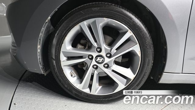 Hyundai AVANTE 2016 — photo 5