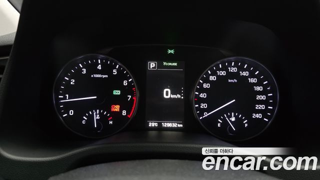 Hyundai AVANTE 2016 — photo 8