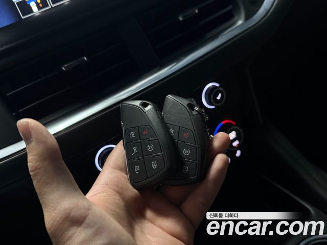 Chevrolet Korea Tahoe 2023 — photo 15