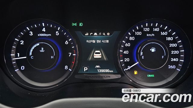 Hyundai Grandeur 2016 — photo 11