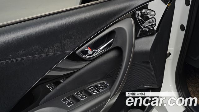 Hyundai Grandeur 2016 — photo 25