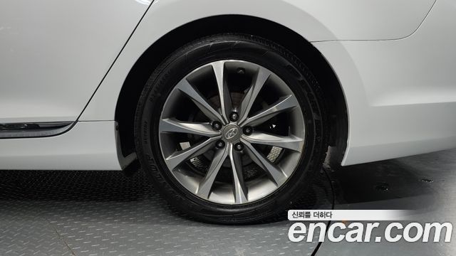Hyundai Grandeur 2016 — photo 7