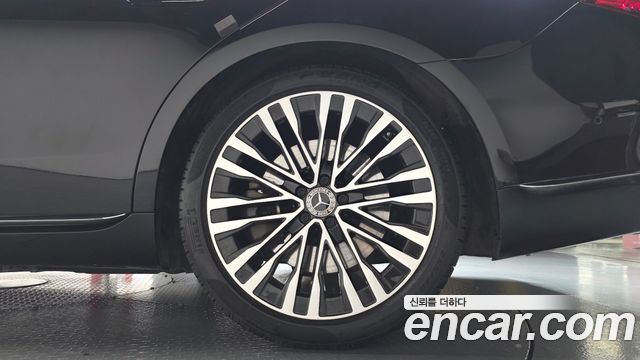 Mercedes-Benz S-Class 2021 — photo 7