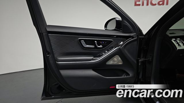 Mercedes-Benz S-Class 2021 — photo 14