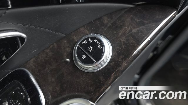 Mercedes-Benz S-Class 2021 — photo 40