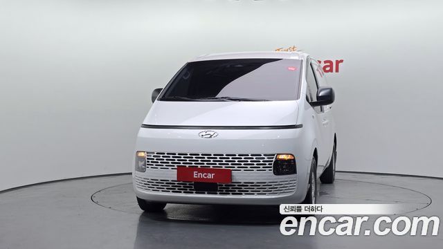 Hyundai Staria 2022 — photo 3