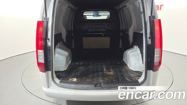 Hyundai Staria 2022 — photo 17