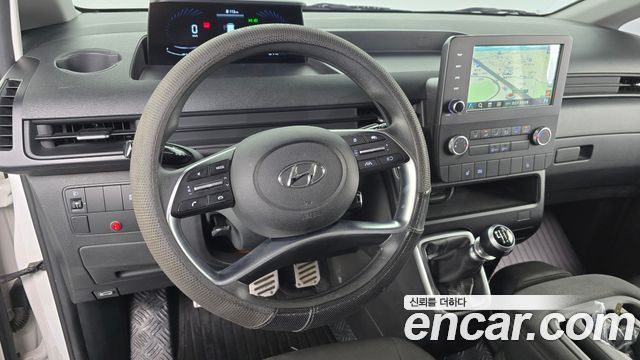 Hyundai Staria 2022 — photo 19