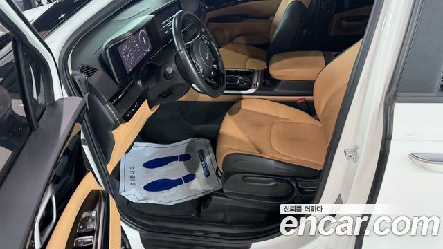 Kia Canival 2023 — photo 10