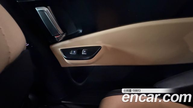 Kia Canival 2023 — photo 18