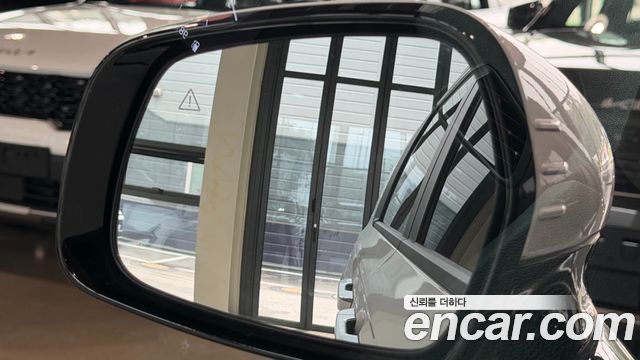 Kia Canival 2023 — photo 19