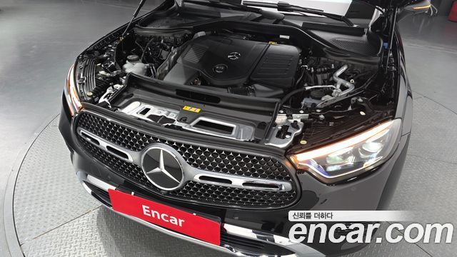 Mercedes-Benz GLC-Class 2025 — photo 6