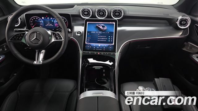 Mercedes-Benz GLC-Class 2025 — photo 10