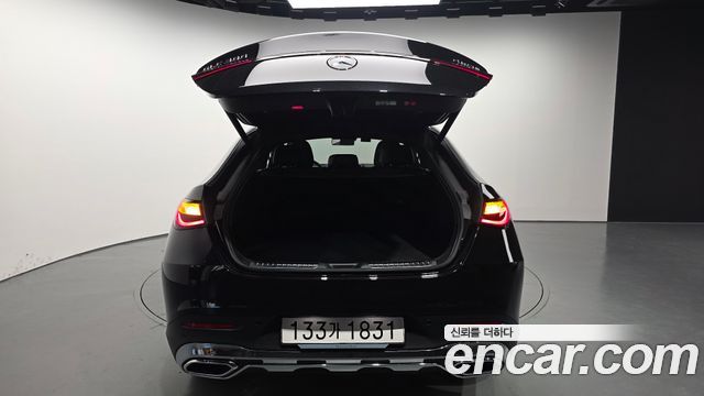 Mercedes-Benz GLC-Class 2025 — photo 27