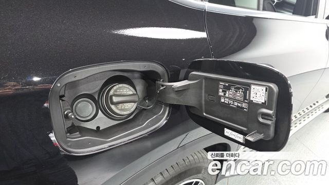 Mercedes-Benz GLC-Class 2025 — photo 37