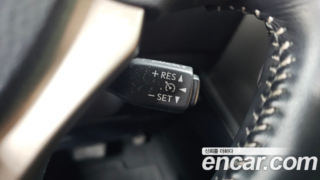 Lexus NX 2017 — photo 30