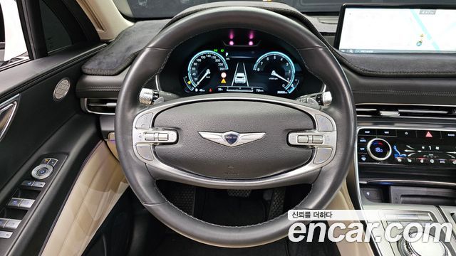 Genesis GV80 2023 — photo 13