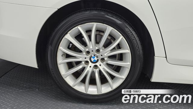 BMW 5-Series 2016 — photo 7