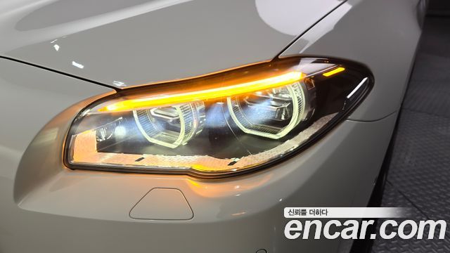 BMW 5-Series 2016 — photo 8