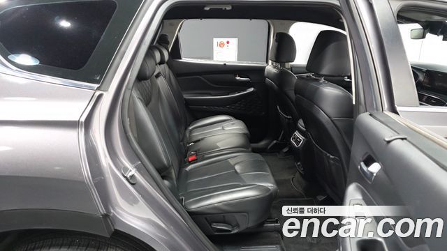 Hyundai Santafe 2021 — photo 18