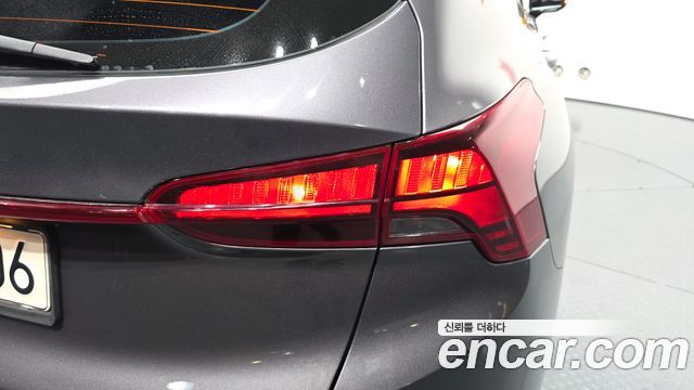 Hyundai Santafe 2021 — photo 9