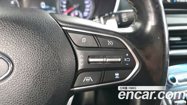 Hyundai Santafe 2021 — photo 30