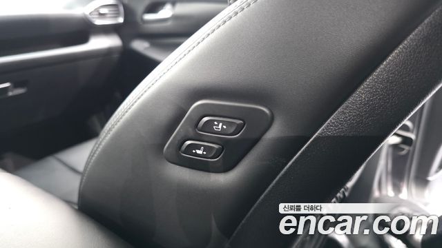 Hyundai Santafe 2021 — photo 31