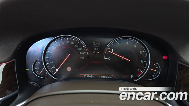 BMW 7-Series 2016 — photo 8