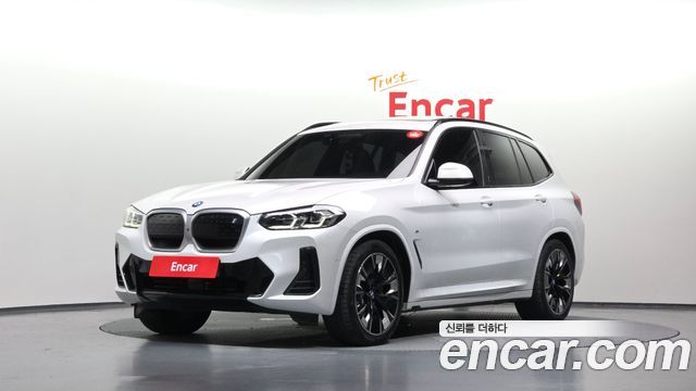 BMW iX3 2022 — photo 1