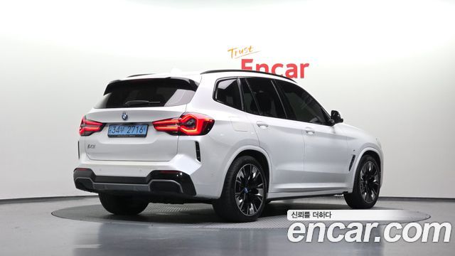 BMW iX3 2022 — photo 2