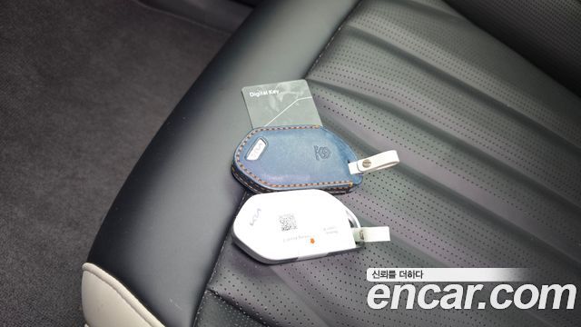Kia EV9 2024 — photo 32
