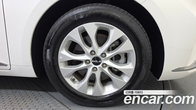 Kia K8 2024 — photo 7