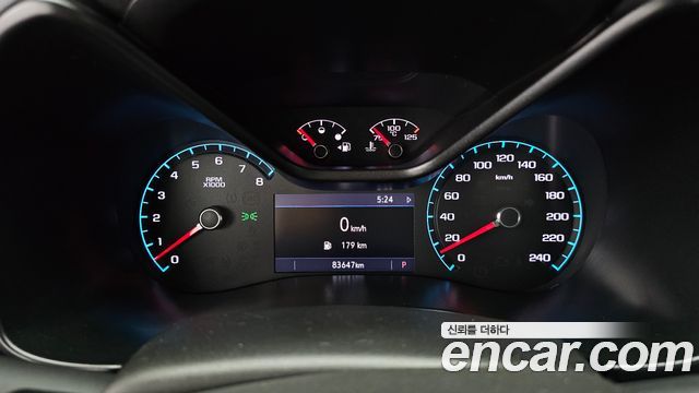 Chevrolet Korea Colorado 2021 — photo 11