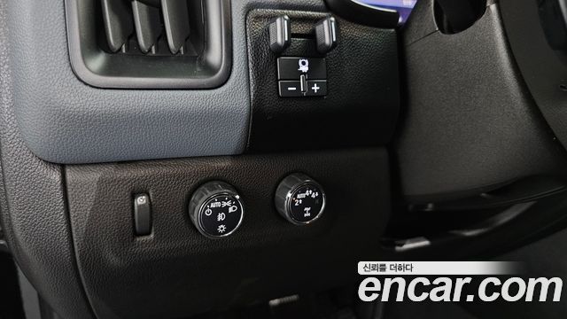 Chevrolet Korea Colorado 2021 — photo 21