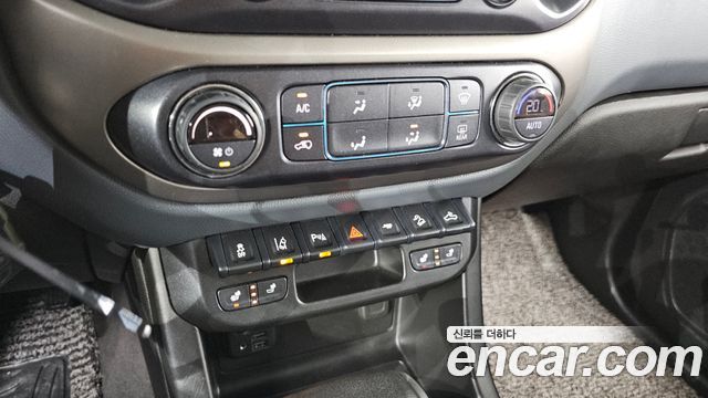 Chevrolet Korea Colorado 2021 — photo 24