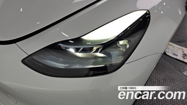 Tesla Model Y 2024 — photo 8
