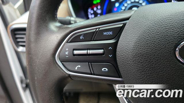 Hyundai Santafe 2020 — photo 22
