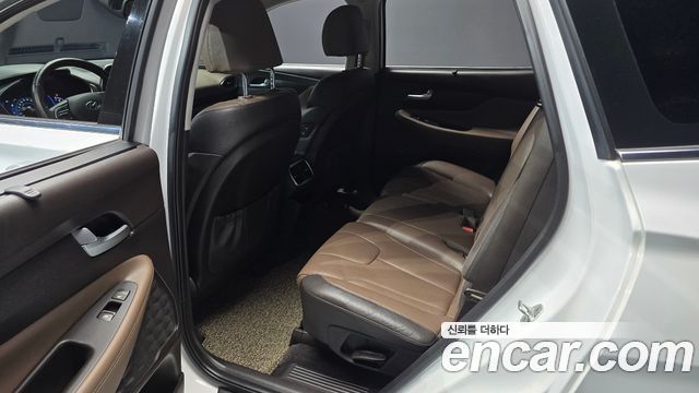 Hyundai Santafe 2020 — photo 16