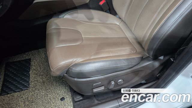 Hyundai Santafe 2020 — photo 32